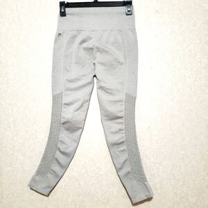 Fabletics Gray Mesh Panel Leggings size:M